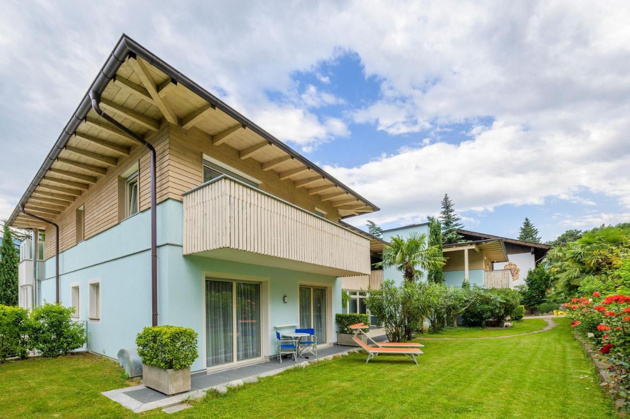 Glanzhof Hotel & Apartments Marlengo Exterior photo